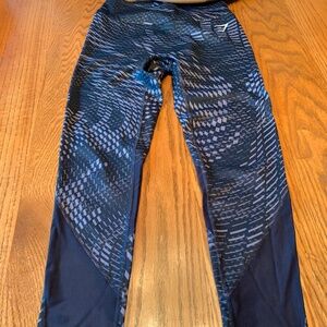 "Gymshark" leggings, M, black/gray pattern, mesh inserts, NWOT
